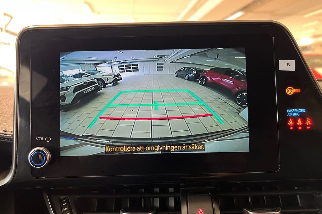 Vehicle Image 13