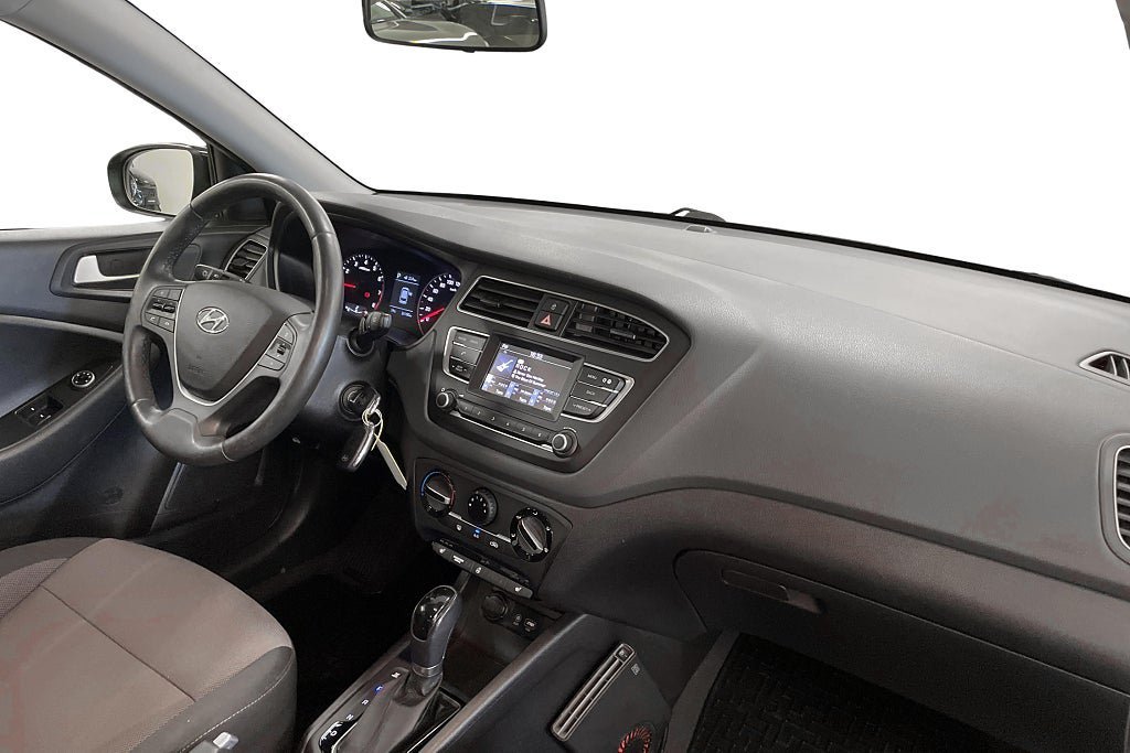 Vehicle Image 15