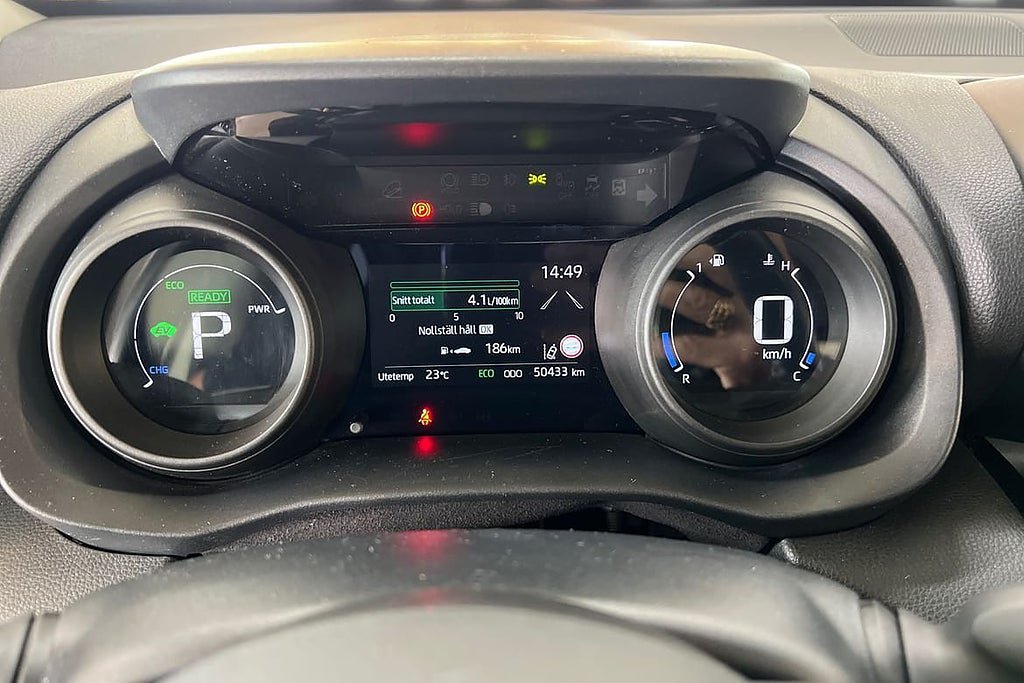 Vehicle Image 14