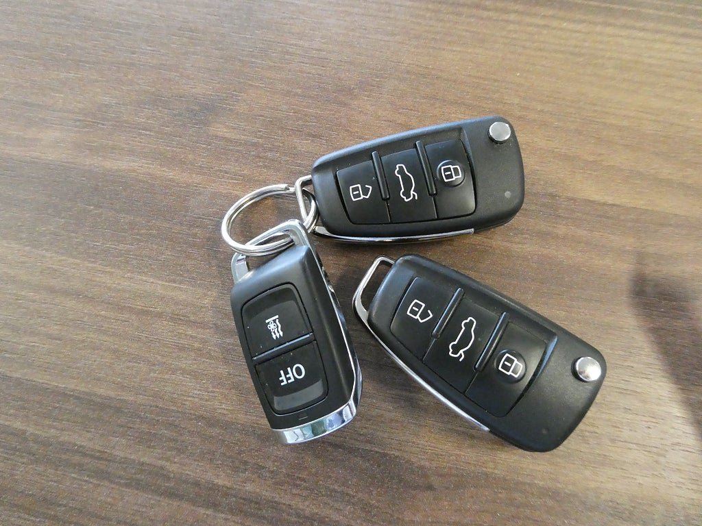 Vehicle Image 25
