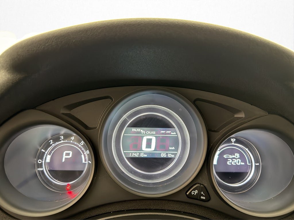 Vehicle Image 17