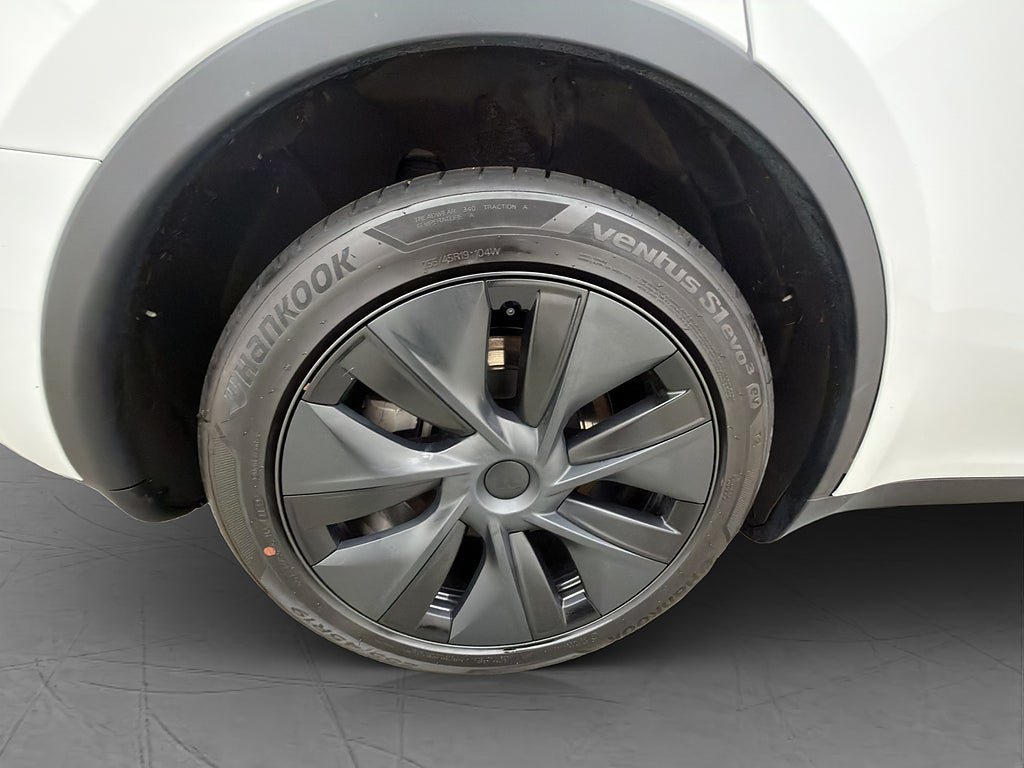 Vehicle Image 33