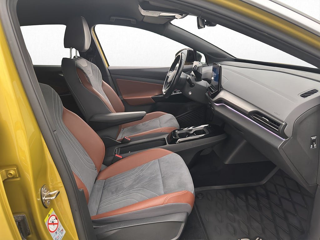 Vehicle Image 26