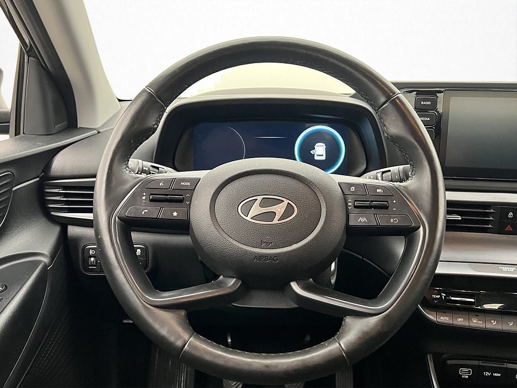 Vehicle Image 14