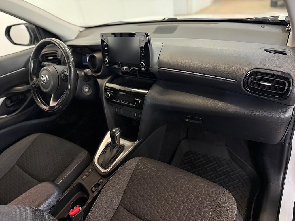 Vehicle Image 8