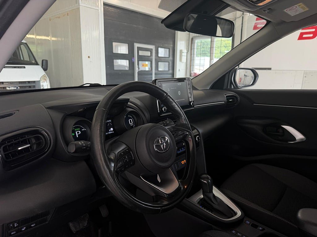 Vehicle Image 9