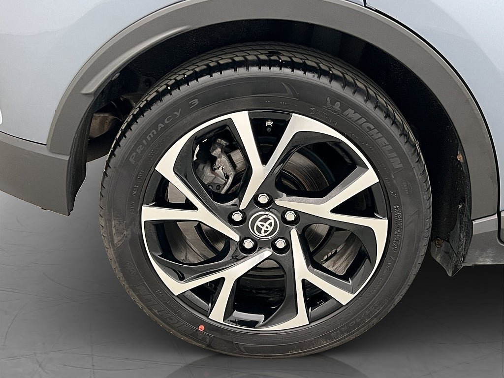 Vehicle Image 30