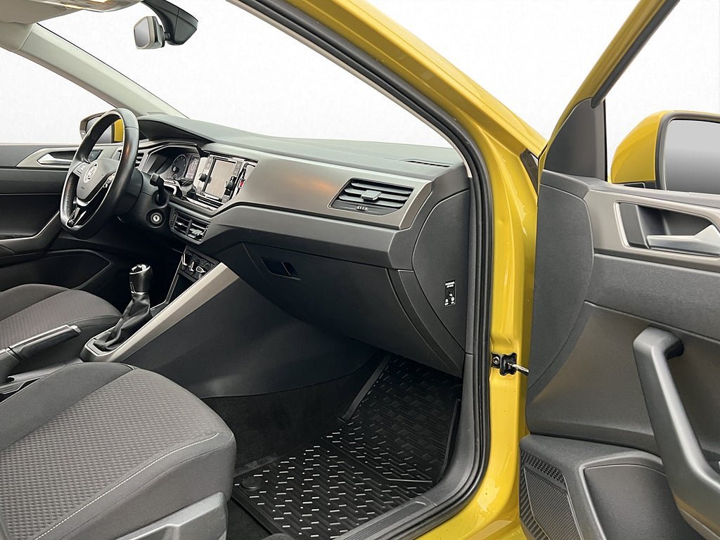 Vehicle Image 19
