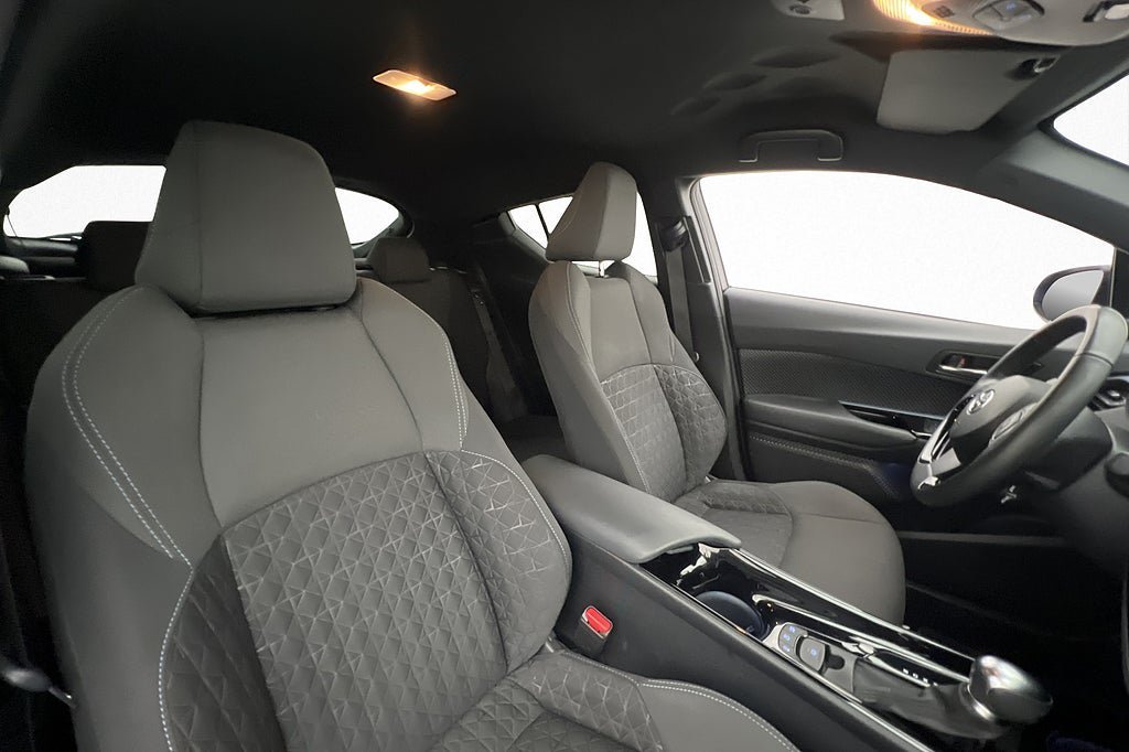 Vehicle Image 18