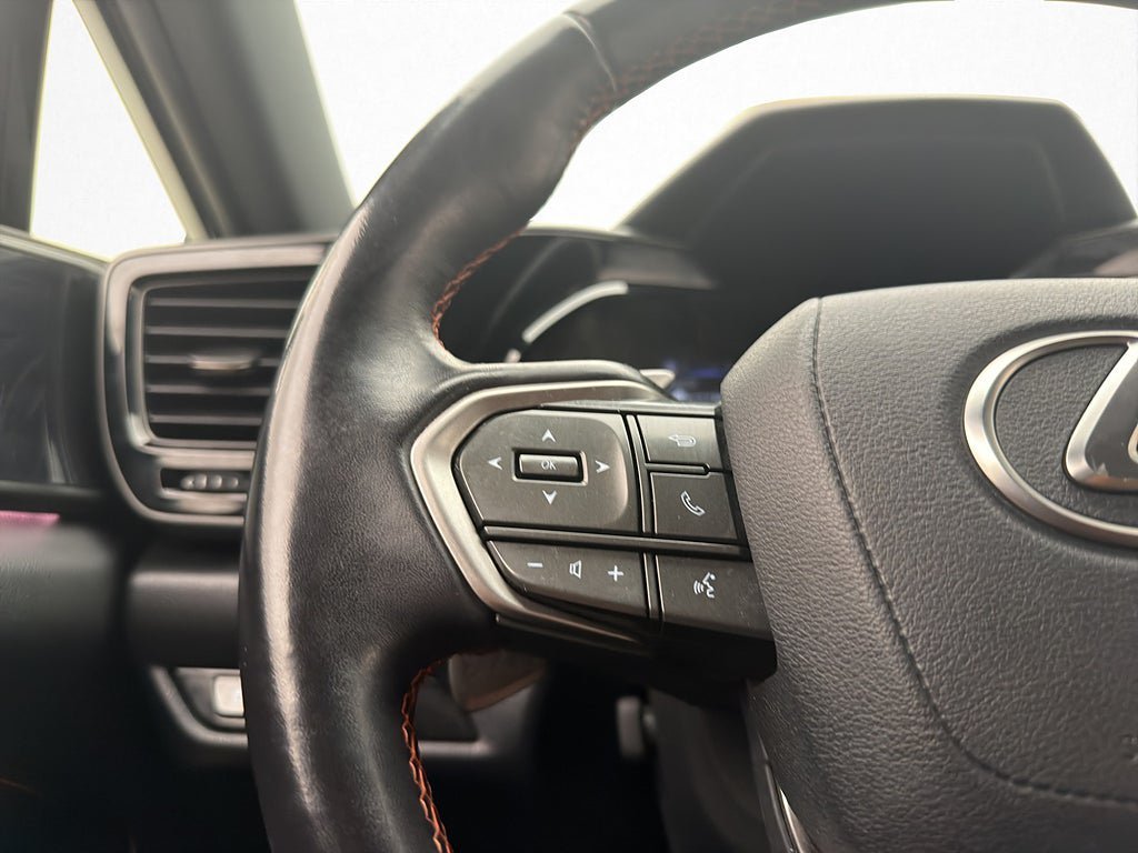 Vehicle Image 17