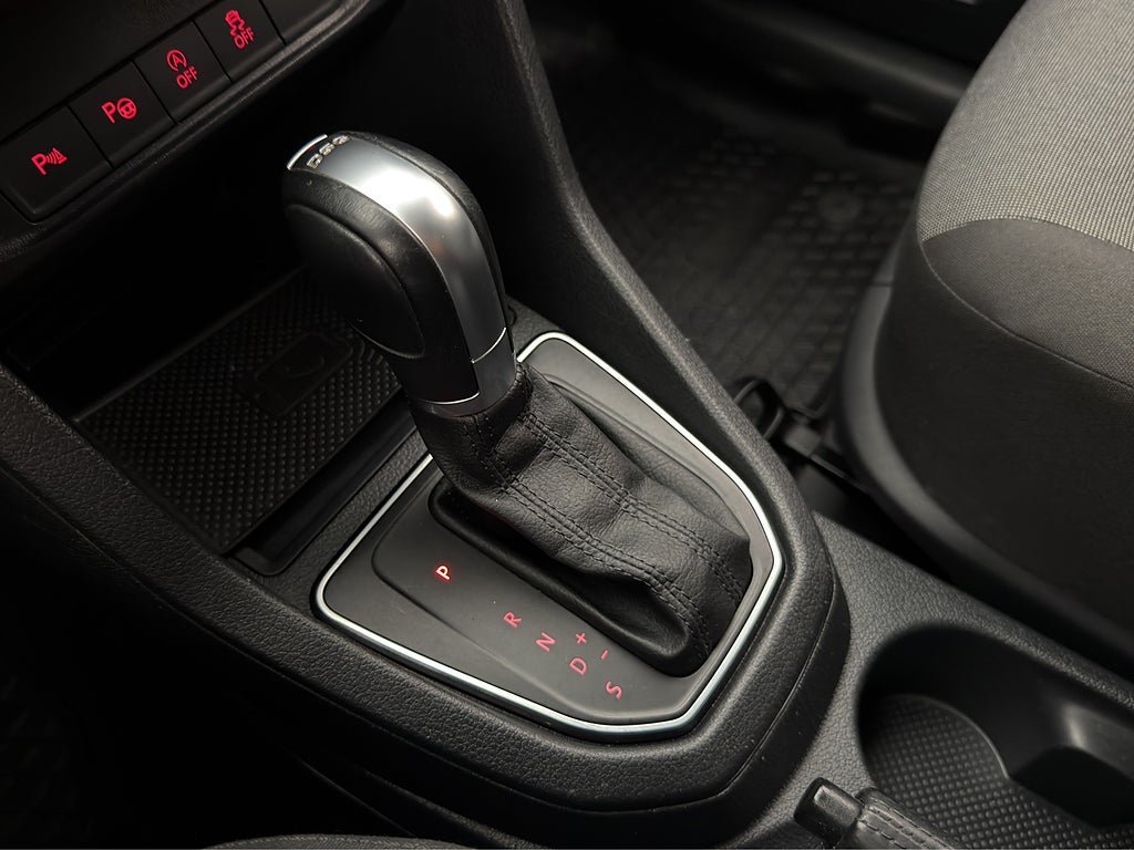Vehicle Image 24