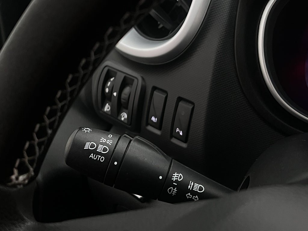 Vehicle Image 18