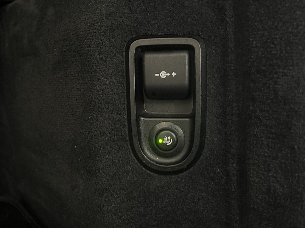 Vehicle Image 34