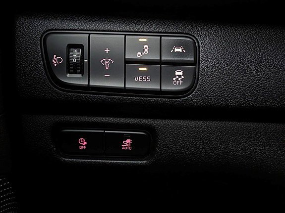 Vehicle Image 29