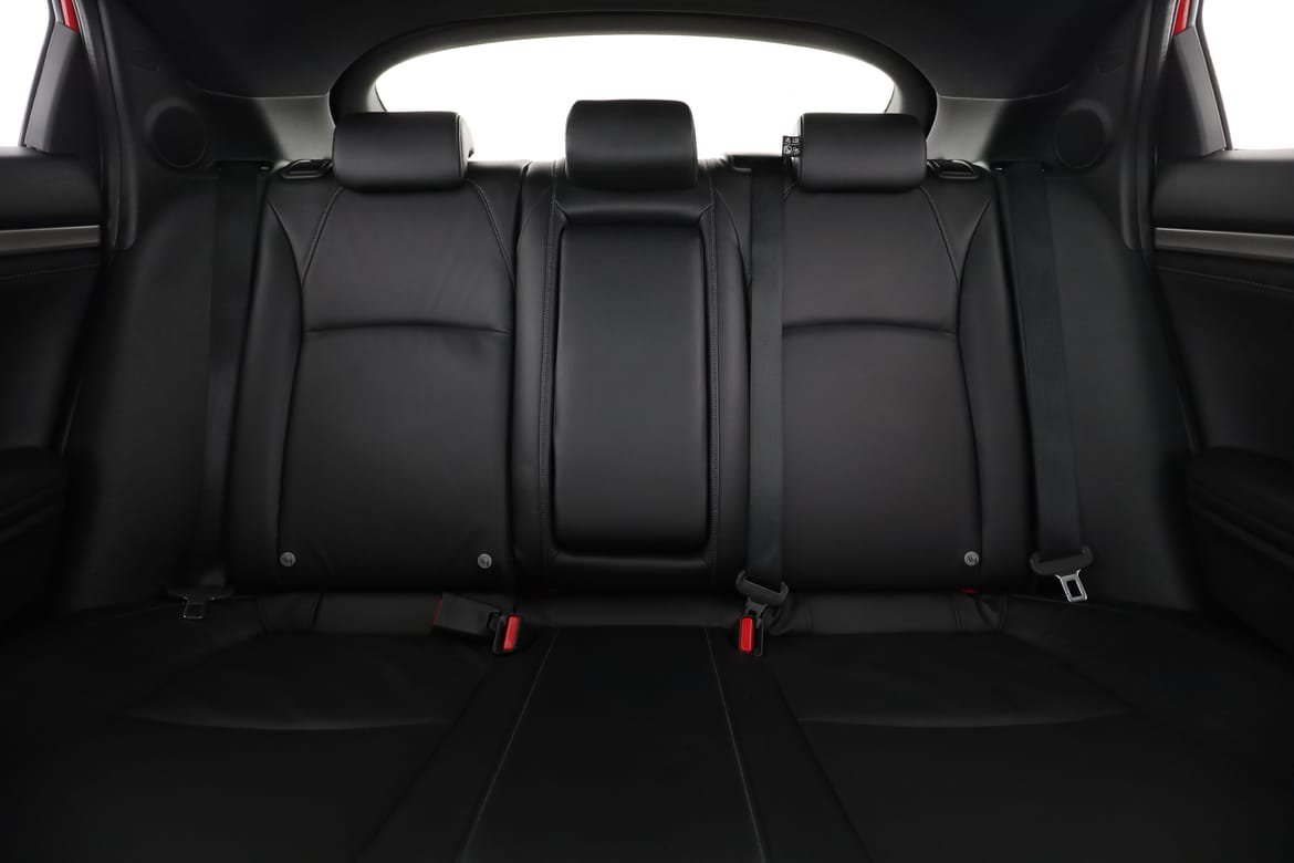 Vehicle Image 16