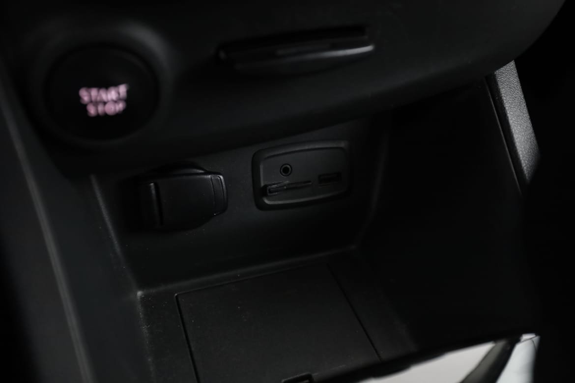 Vehicle Image 28