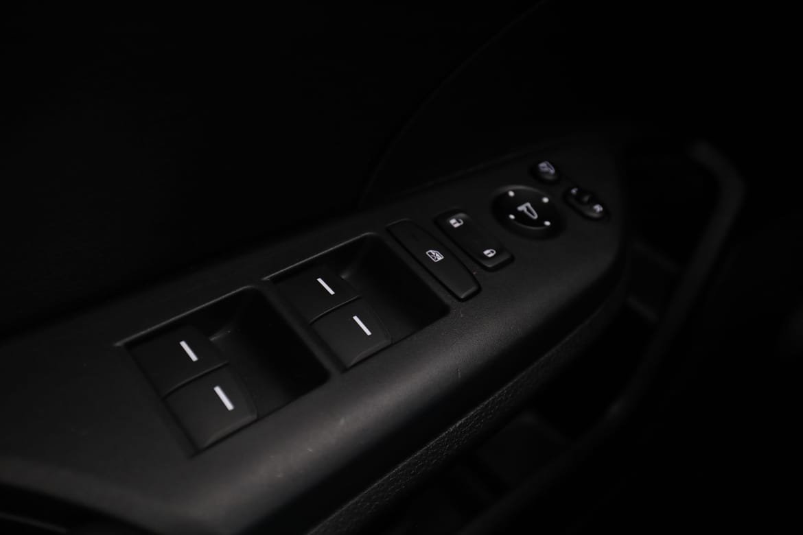 Vehicle Image 37