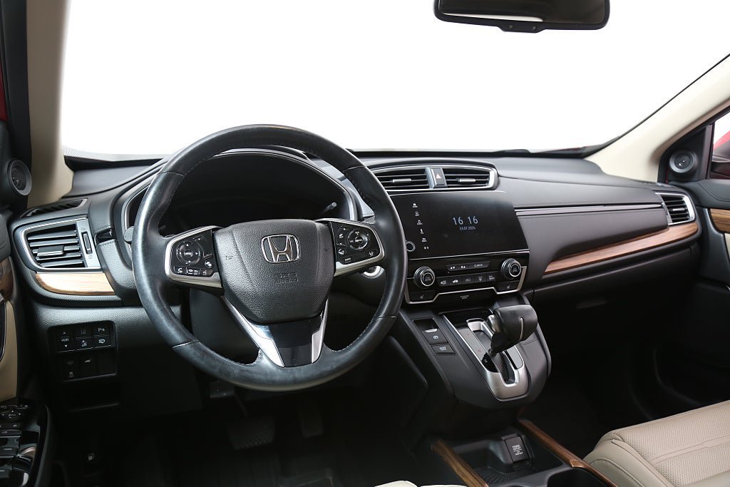 Vehicle Image 17
