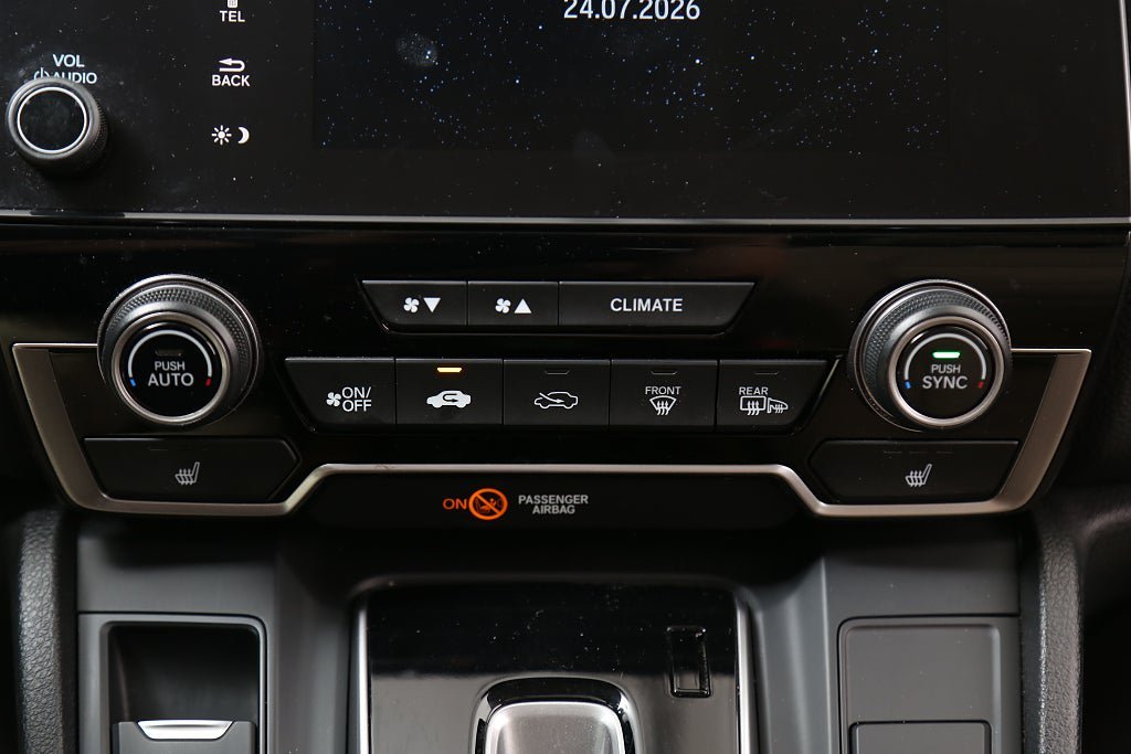 Vehicle Image 25