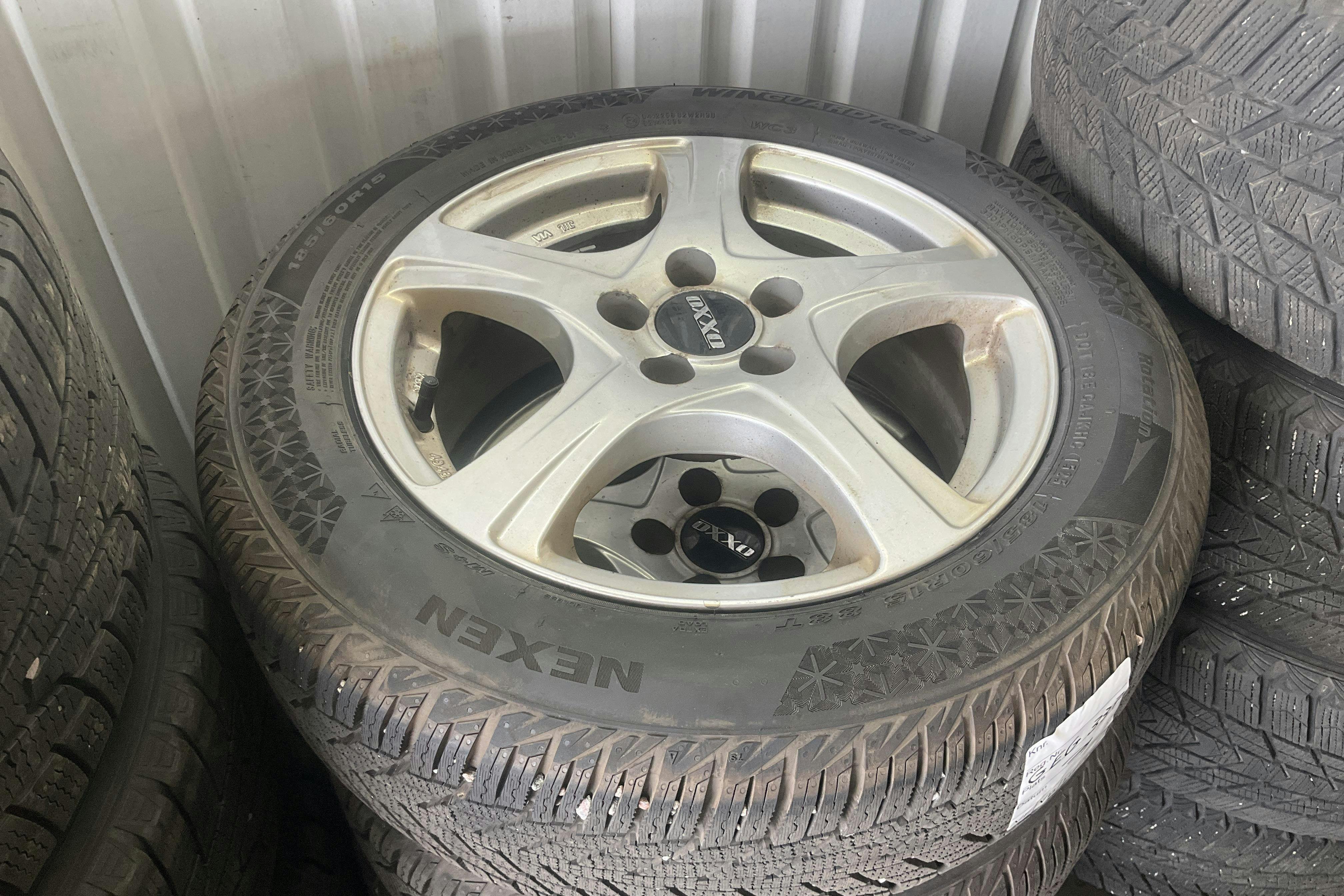 Vehicle Image 11