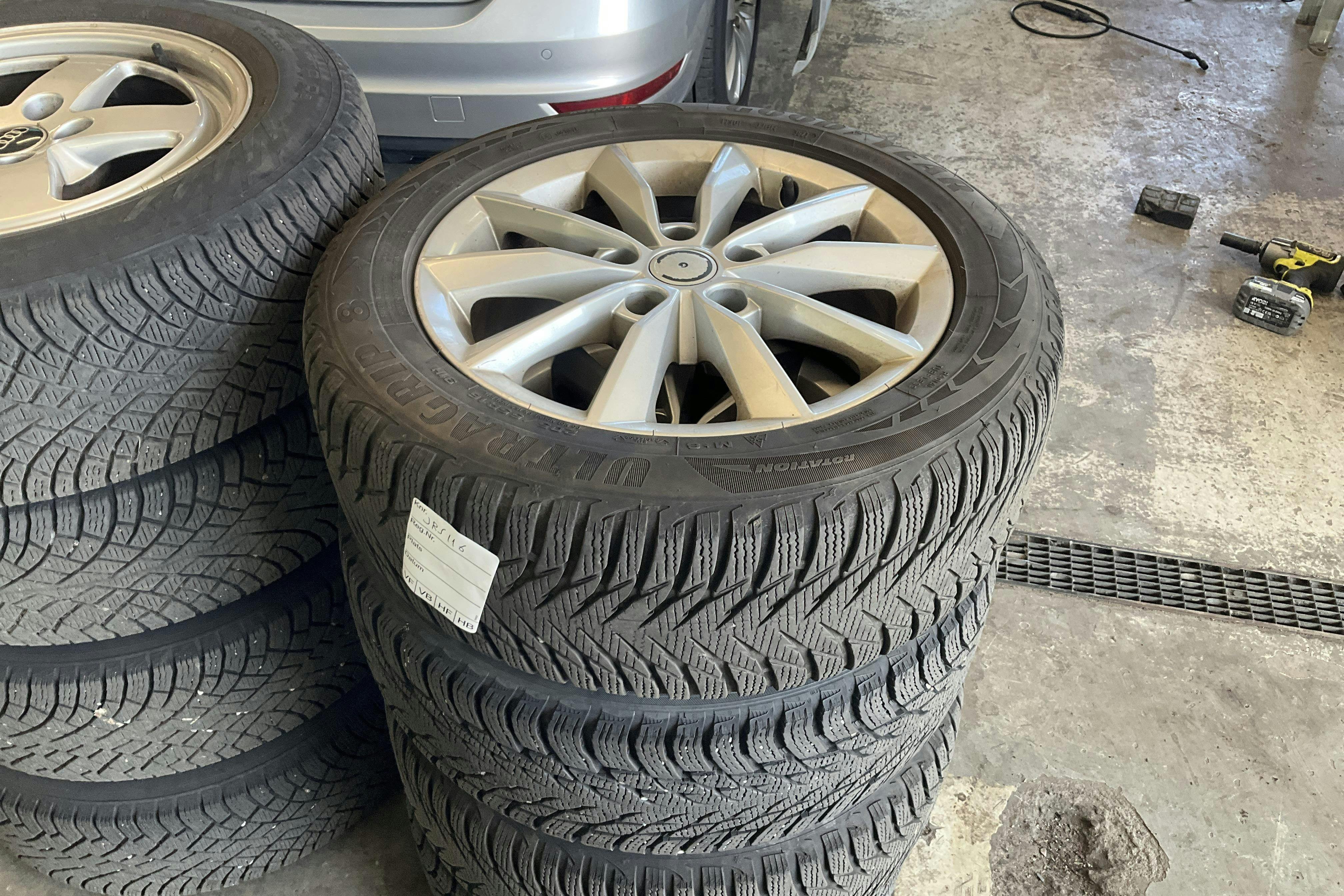 Vehicle Image 11