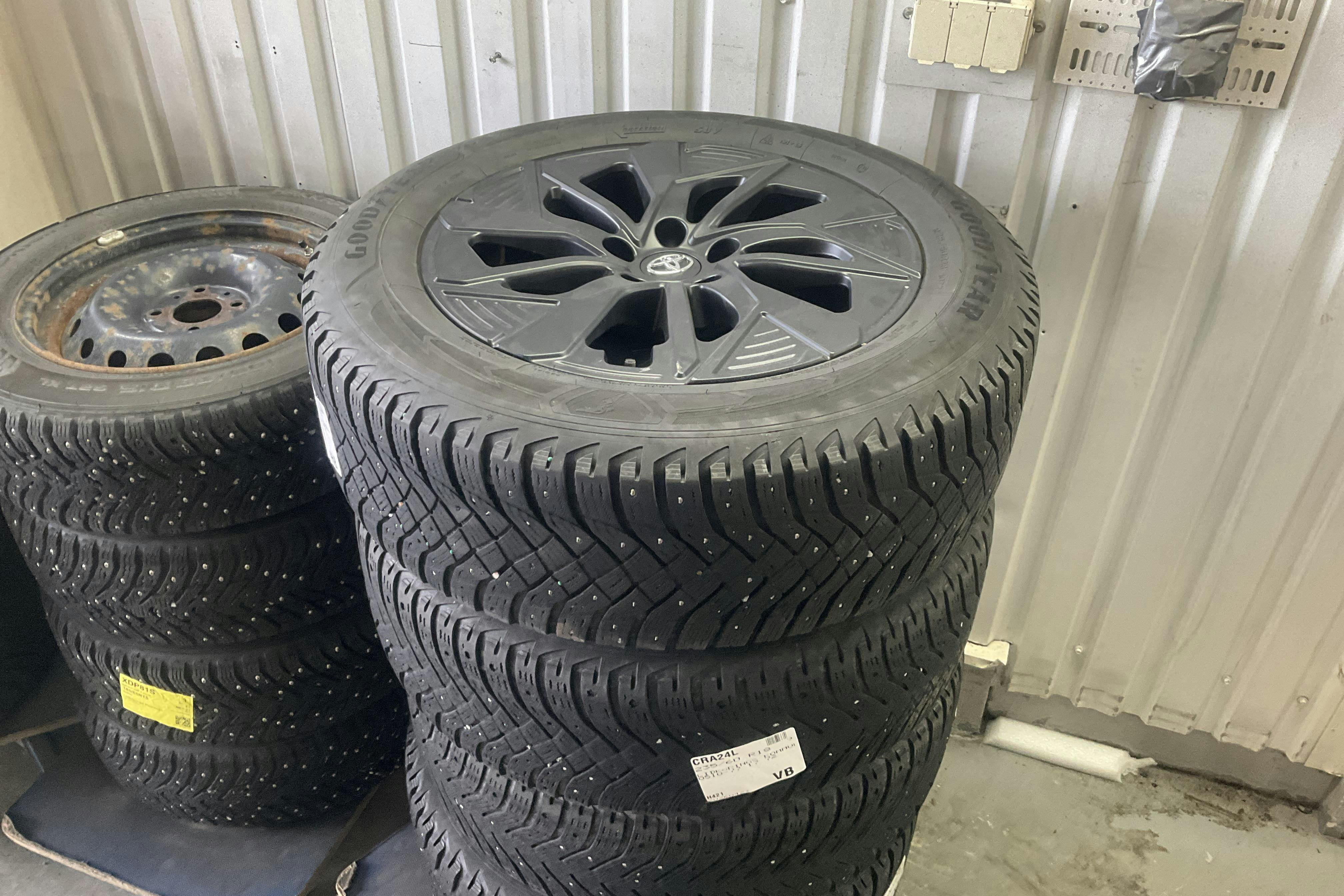 Vehicle Image 14