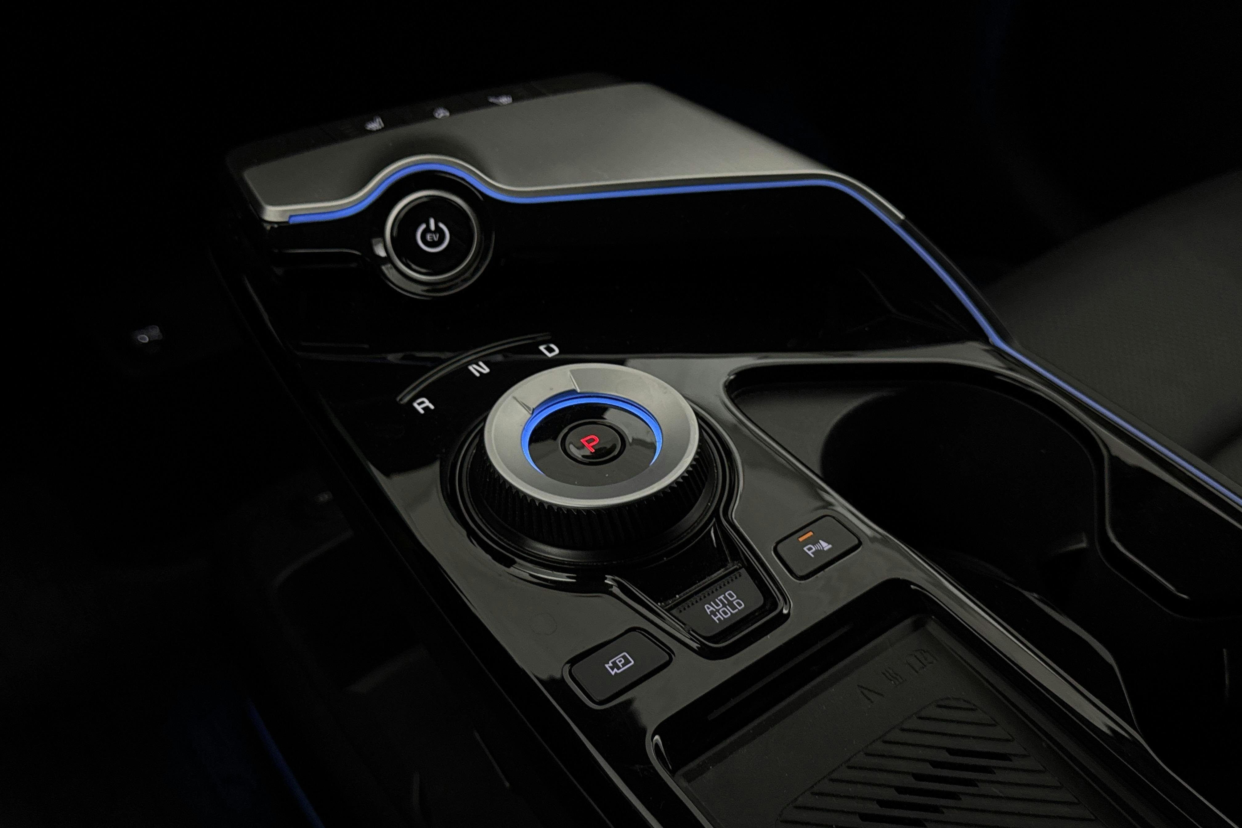 Vehicle Image 15