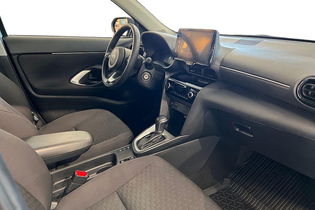 Vehicle Image 7