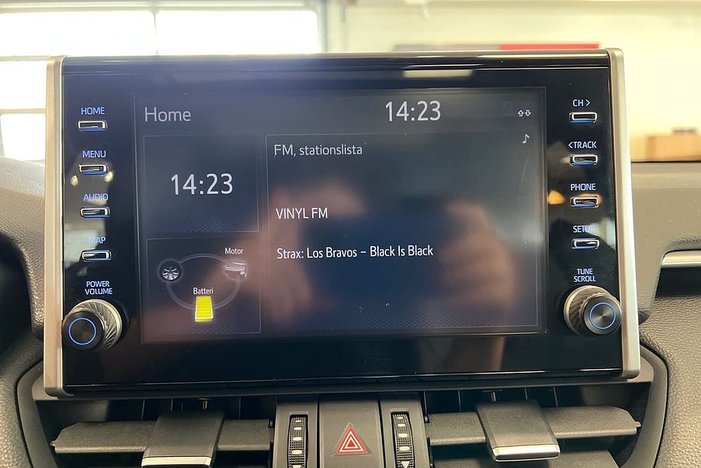 Vehicle Image 15