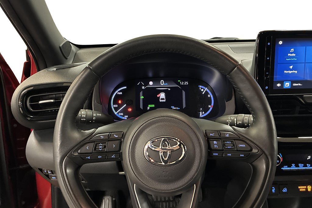 Vehicle Image 12