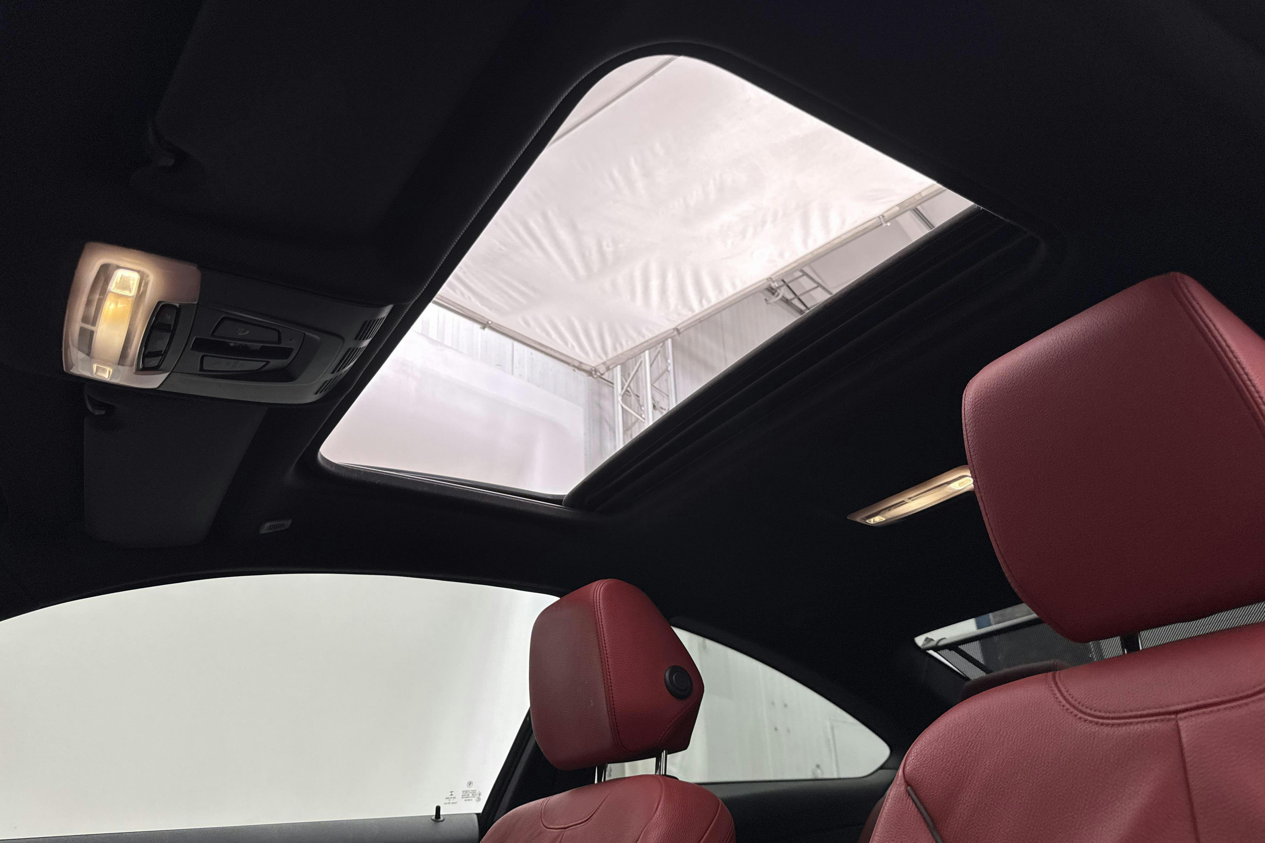 Vehicle Image 18
