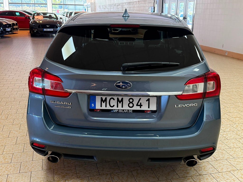 Vehicle Image 6