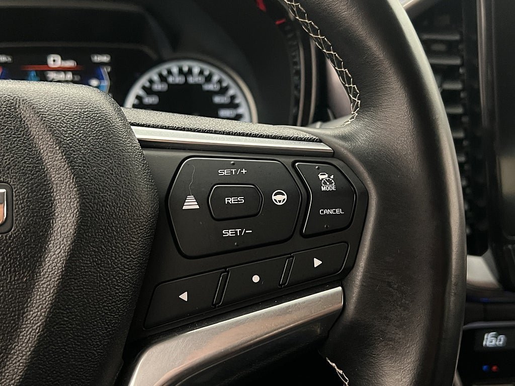 Vehicle Image 23