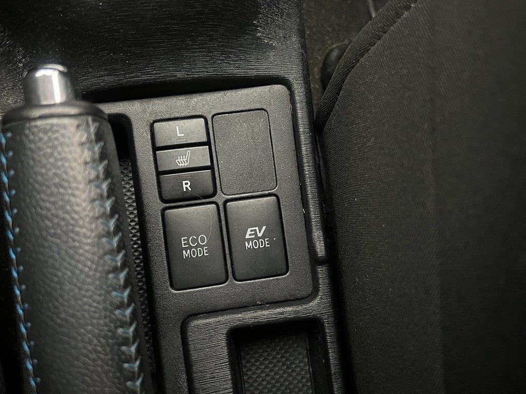 Vehicle Image 23