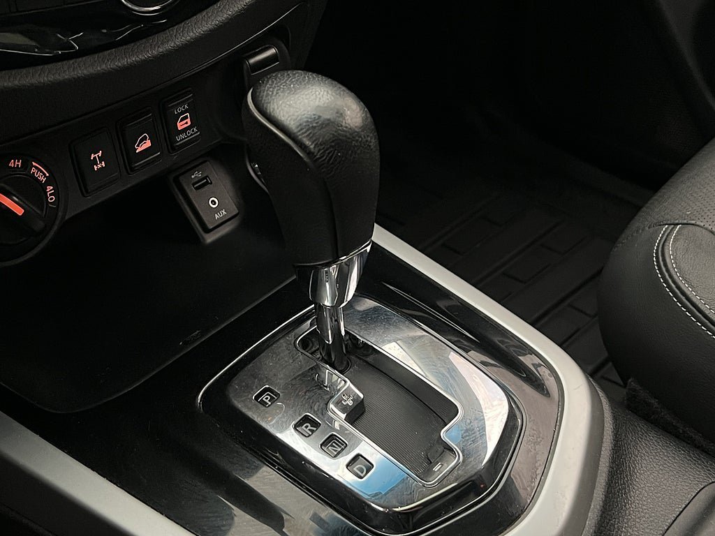 Vehicle Image 30