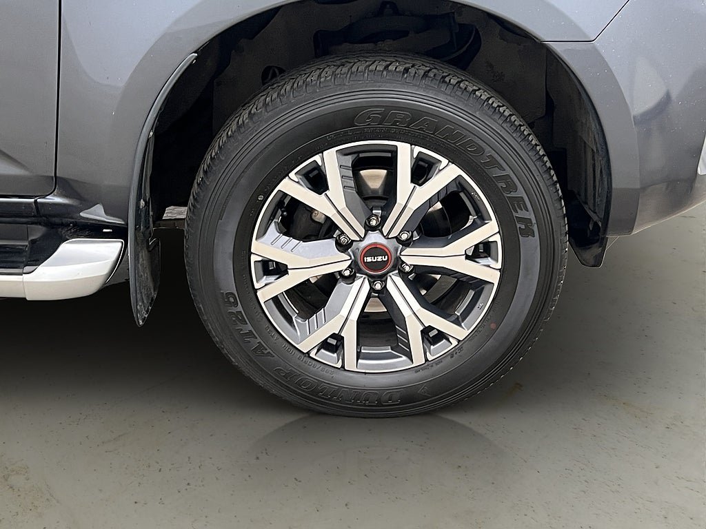 Vehicle Image 36