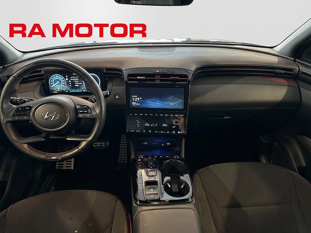 Vehicle Image 16