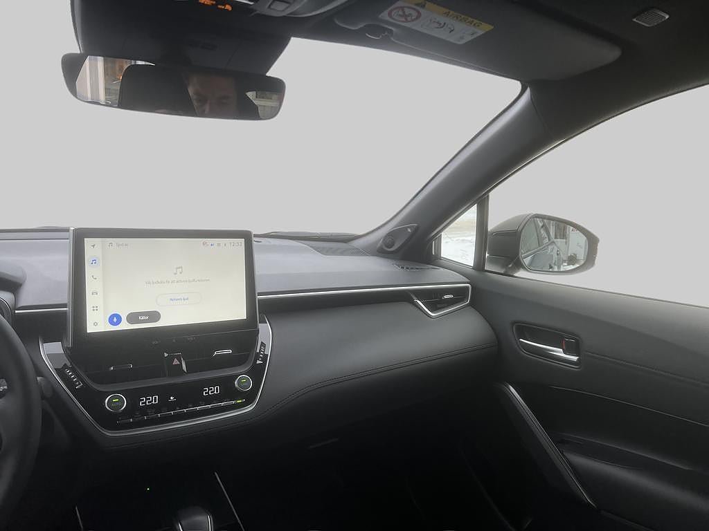 Vehicle Image 9