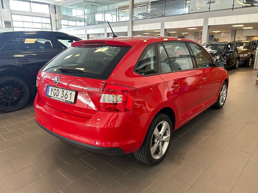 Vehicle Image 5