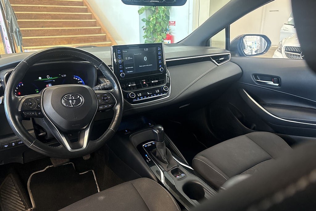 Vehicle Image 16