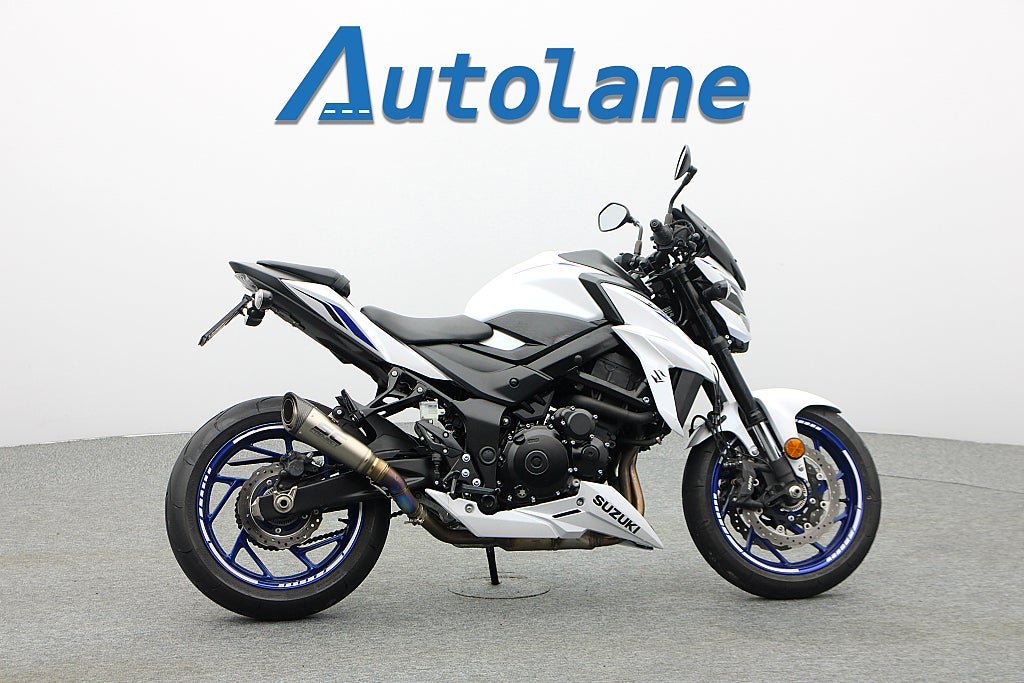 Vehicle Image 6