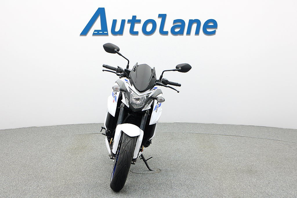 Vehicle Image 7