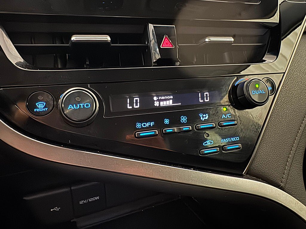 Vehicle Image 16