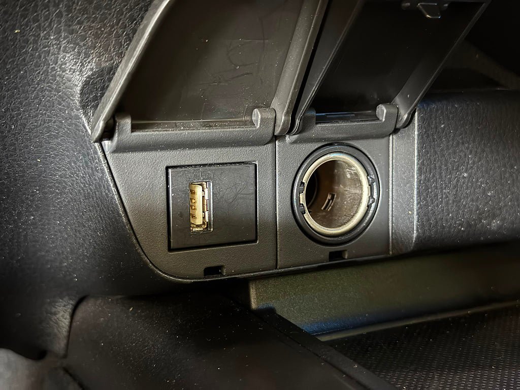 Vehicle Image 25