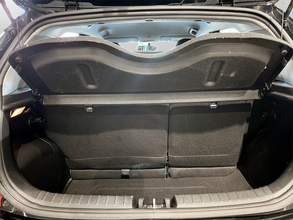 Vehicle Image 18