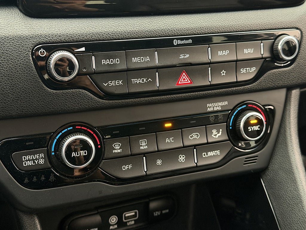 Vehicle Image 24