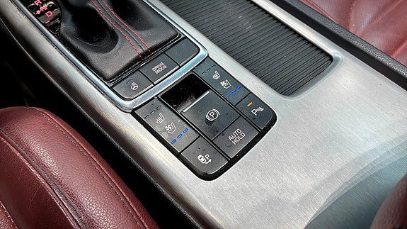 Vehicle Image 22