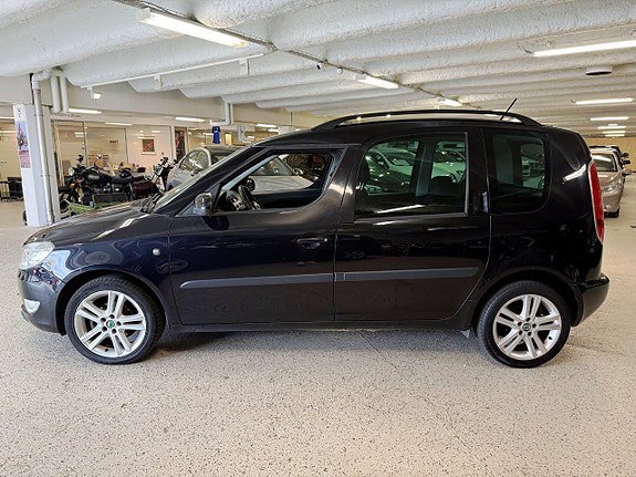 Vehicle Image 6
