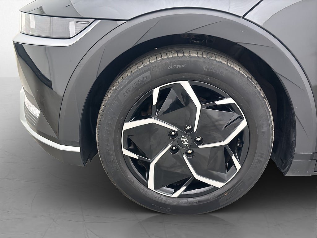 Vehicle Image 30