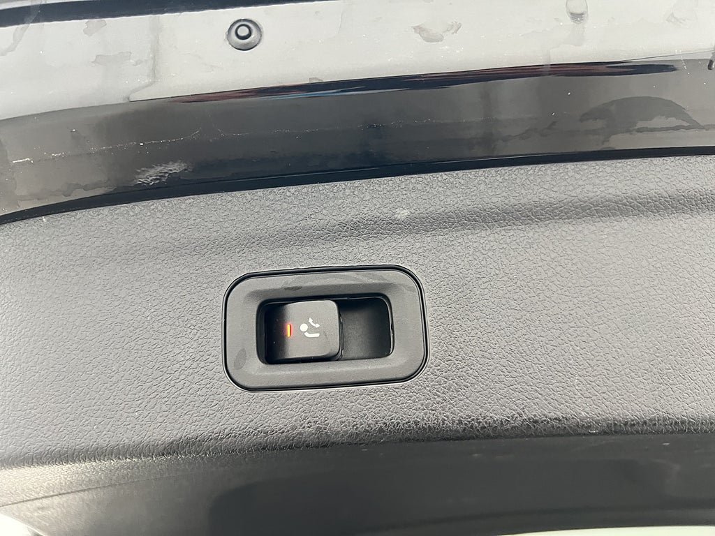 Vehicle Image 38